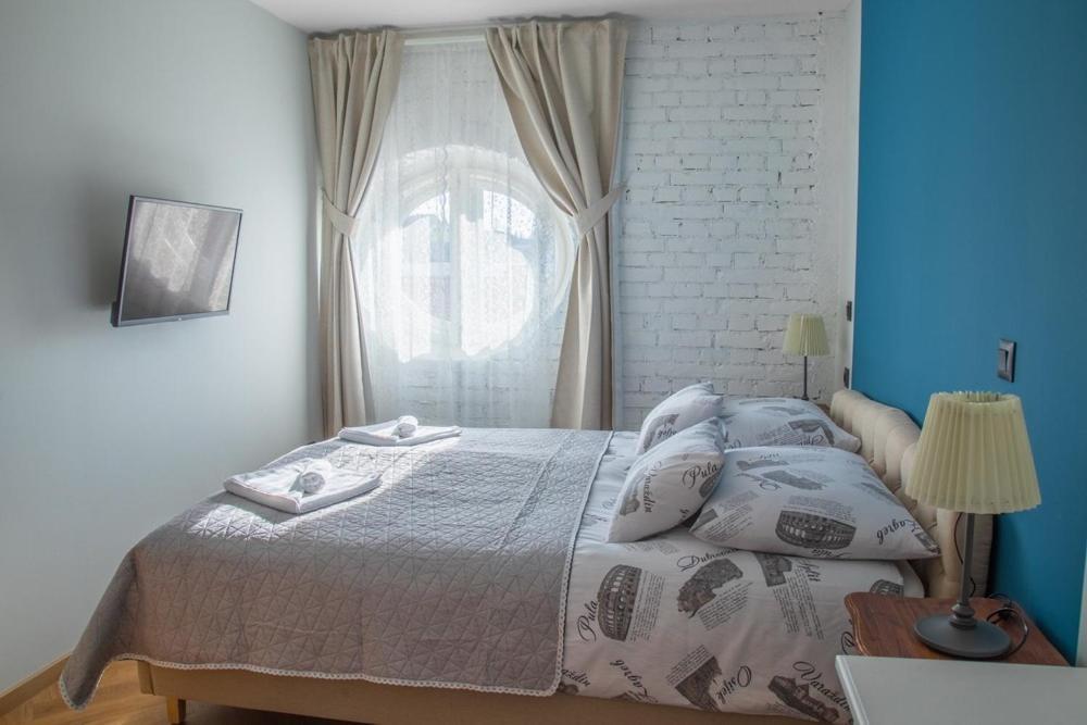 Bed and Breakfast Domestic House Lola Вуковар Екстер'єр фото
